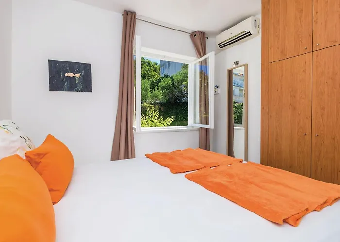 Lovely In With Wifi Apartment Banjol